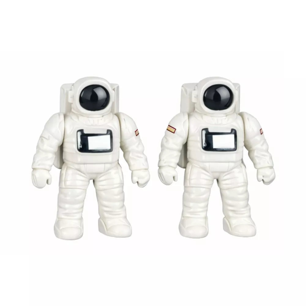 Kosmoso rinkinys: raketa, starto bokštas, šatlas, astronautai
