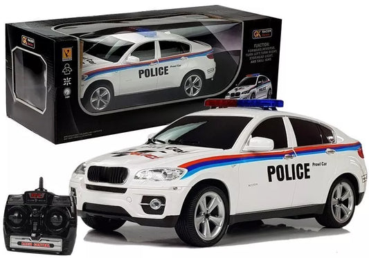 Nuotoliniu būdu valdomas policijos kupė automobilis