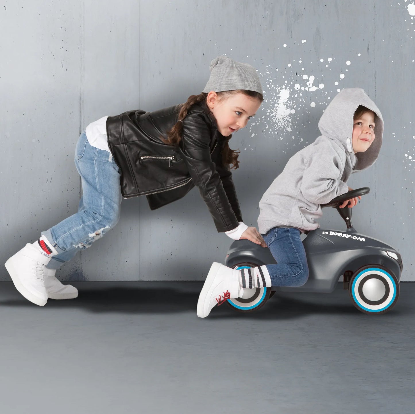 BIG Bobby Car Neo – ergonomiškas, tylus ir itin stabilus pirmasis važiavimo automobilis