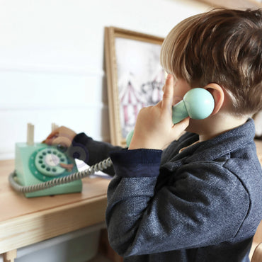 CLASSIC WORLD klasikinis medinis telefonų rinkinys vaikams