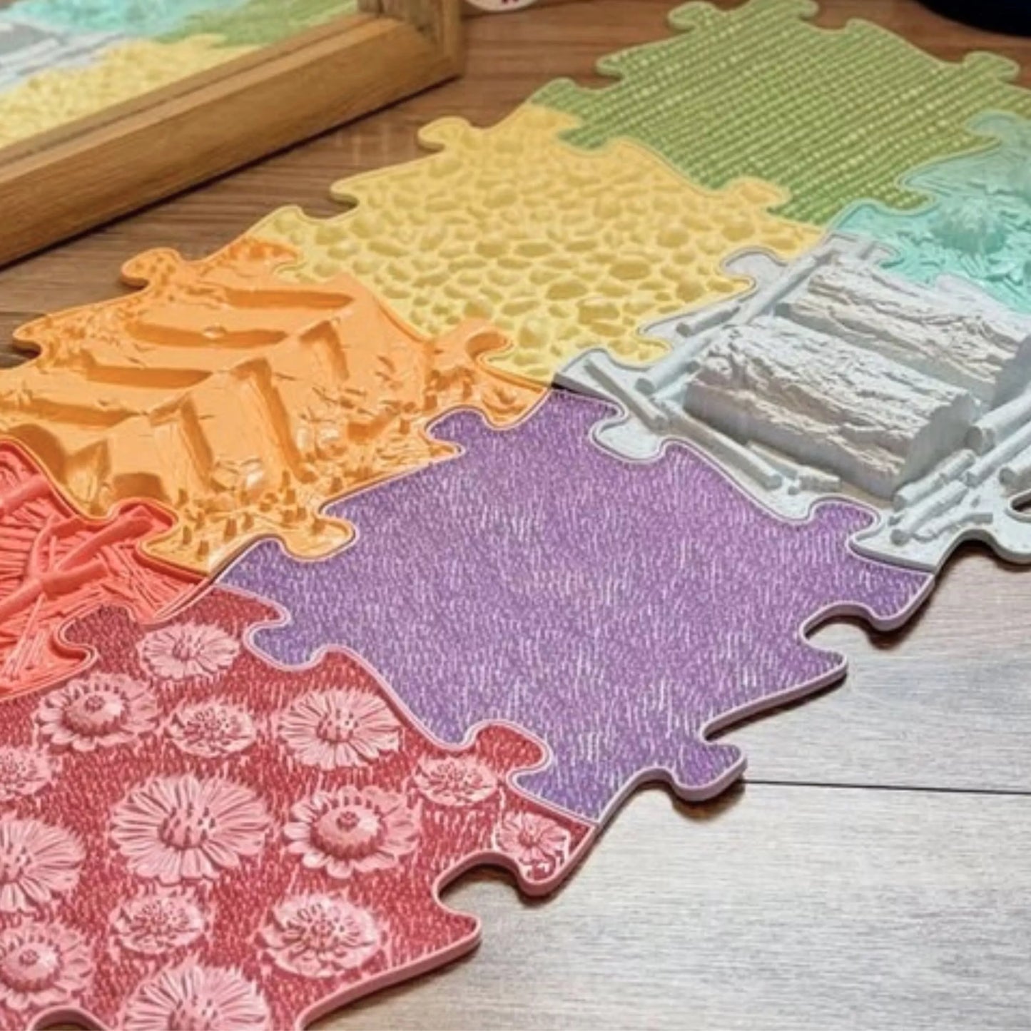 WOOPIE jutiminių kilimėlių dėlionė, 8 vnt., pastelinis „Vaivorykštės“ rinkinys