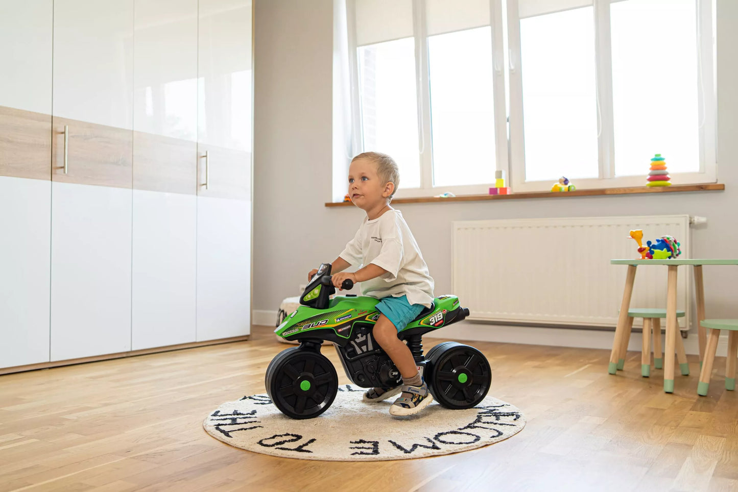 FALK Racing motociklo važiuoklė su plačiais ratais, žalias