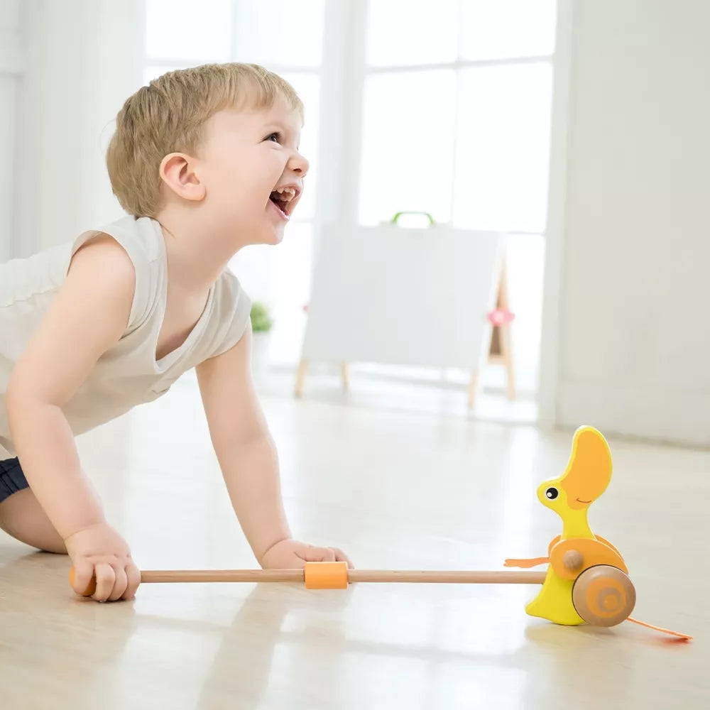 Classic World medinė stumduko antelė – klasikinė vaikščiojimo draugė