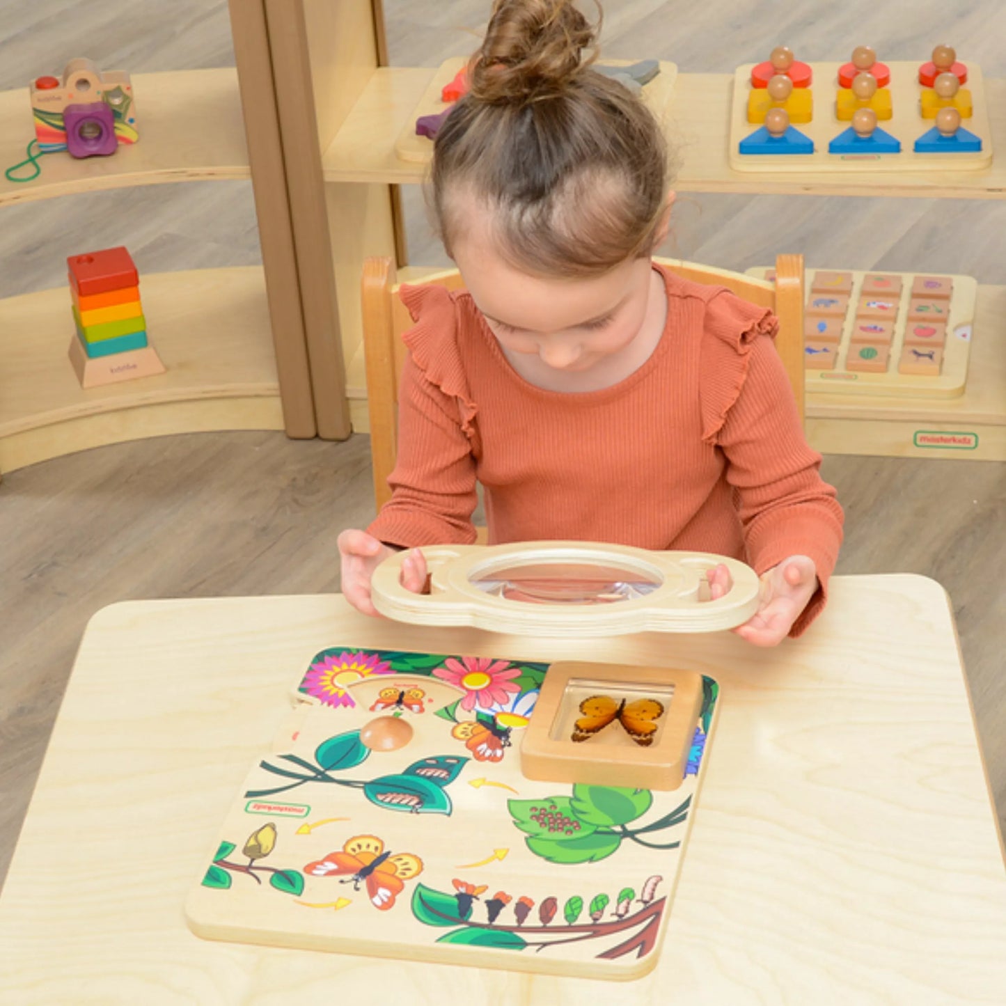 Medinė tyrinėjimų lupa su dvigubu didinimu (3x + 5x)