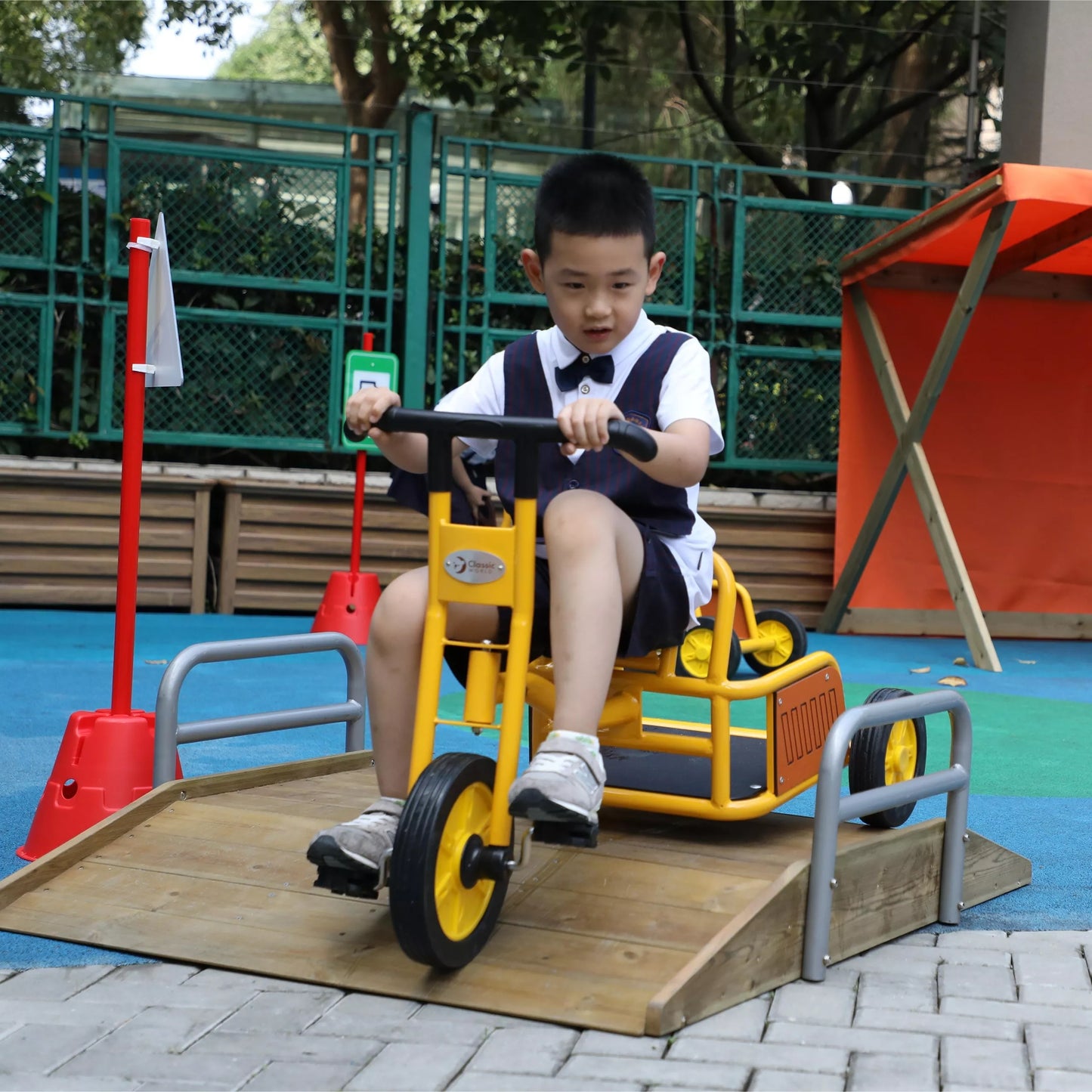 Classic World medinė rampa vaikų transporto trasoms