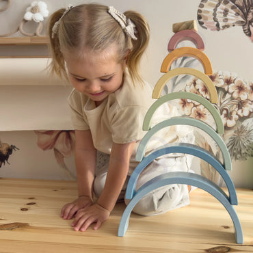 Tooky Toy pastelinių medinių vaivorykštės lankų rinkinys – 8 el.