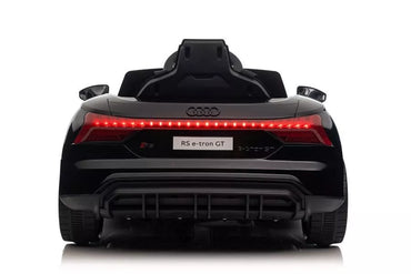 Akumuliatorinis automobilis Audi E‑Tron Black QLS‑6888