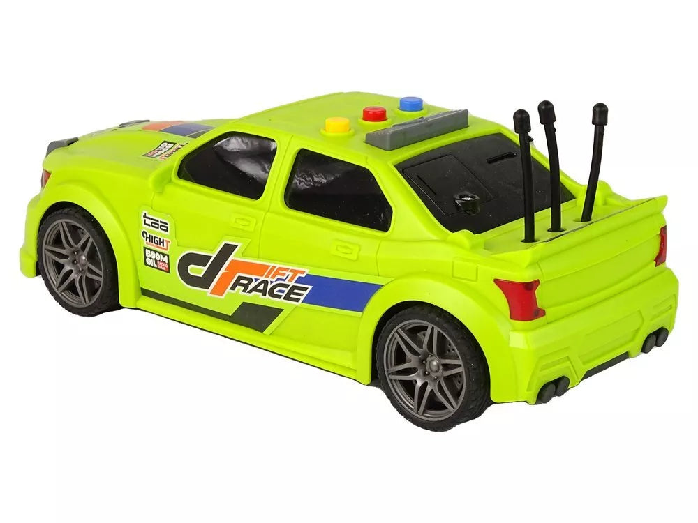 Sportinis žalias automobilis 1:16 su efektais