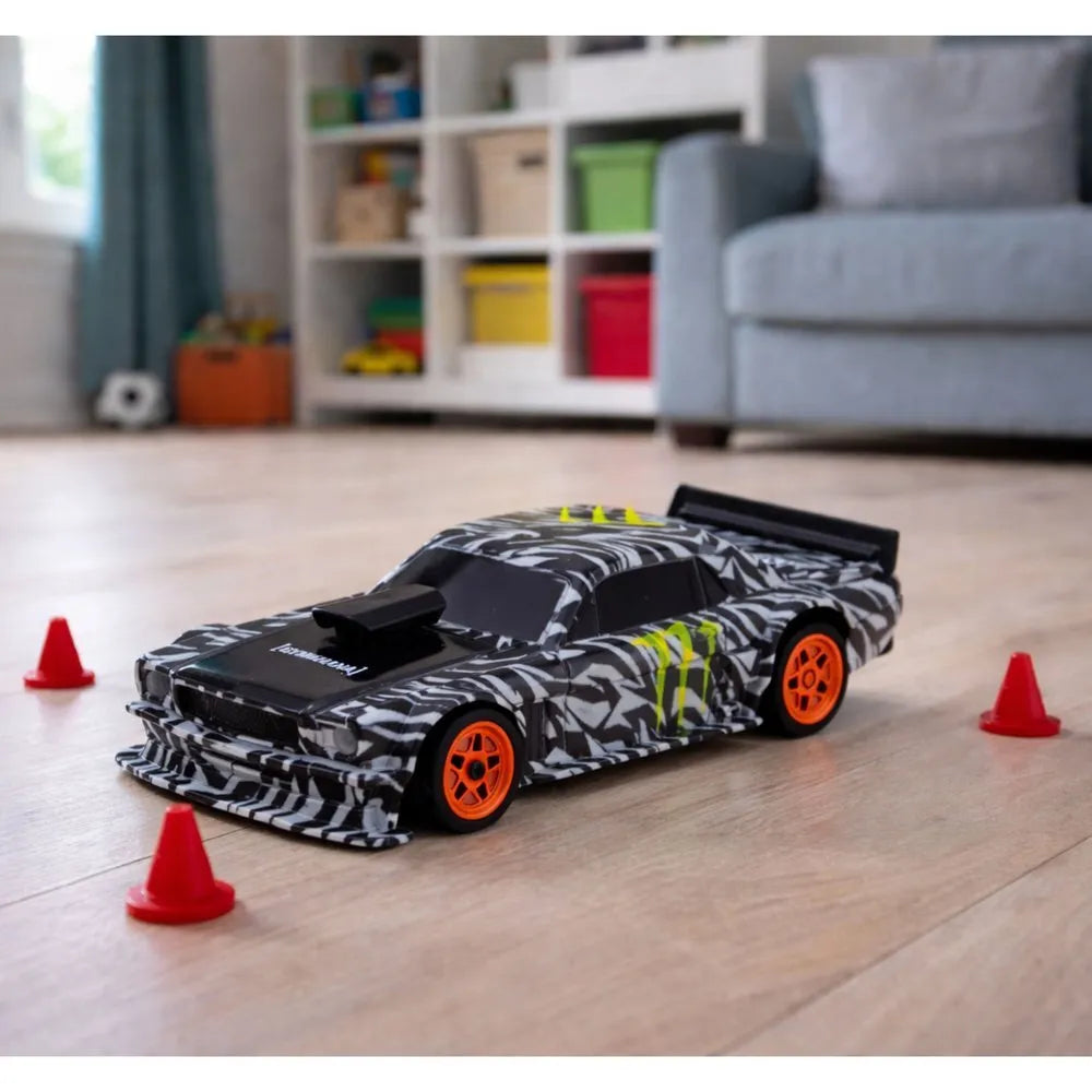 1:43 RC DRIFT automobilis su nuotoliniu valdymu, 4WD, 2.4GHz ir LED šviesomis