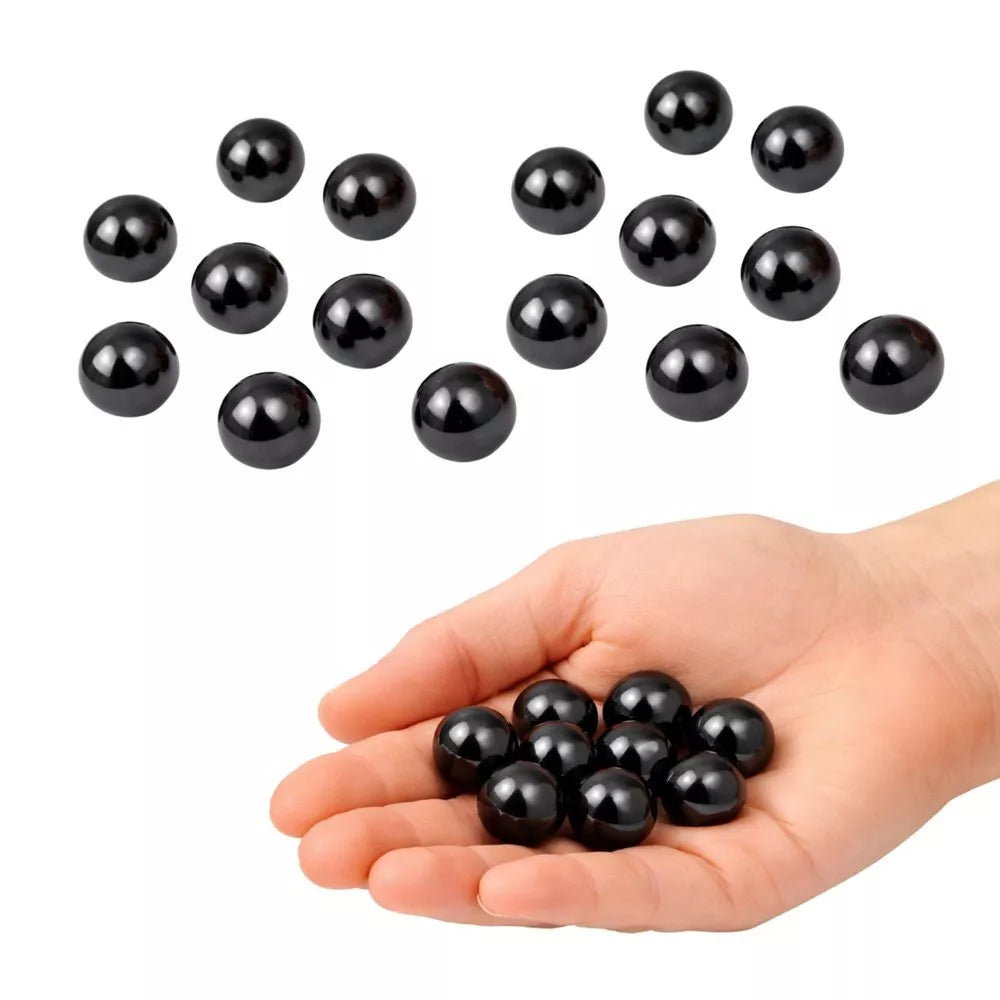 Magnetinis strateginis žaidimas su rutuliukais