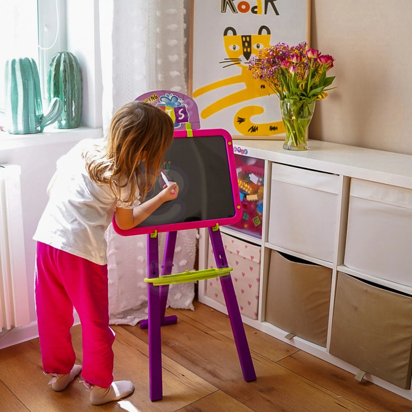 3in1 magnetinė, sauso trynimo ir šviesos piešimo lenta su LED flomasteriais