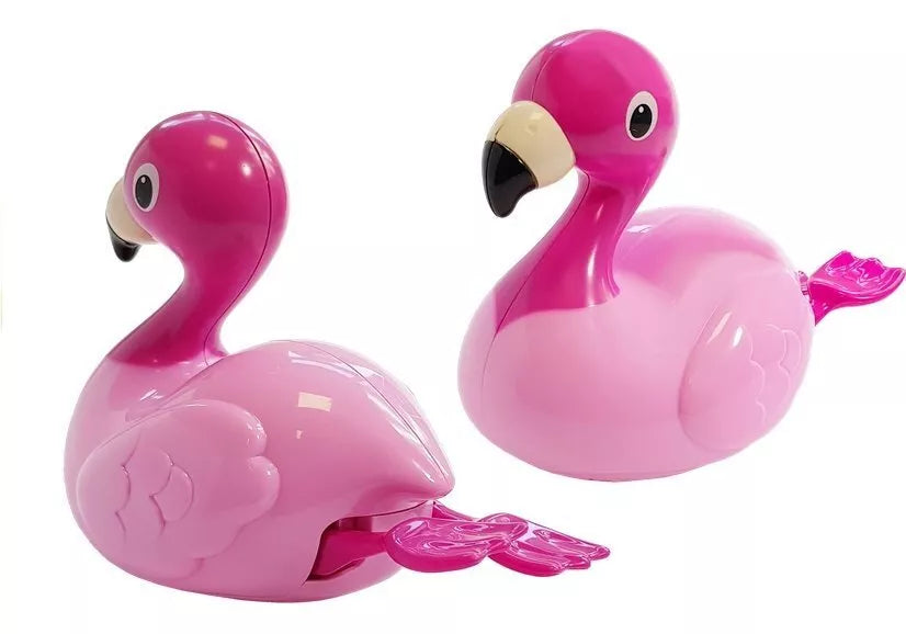 Rožinis maudynių flamingas – plūduriuoja ant vandens ir judina kojeles