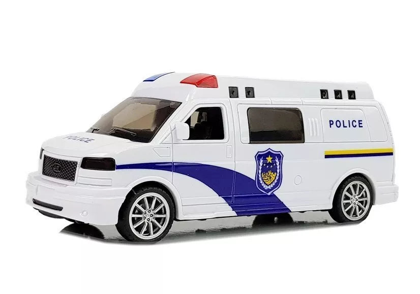 Policijos automobilis su traukimo mechanizmu