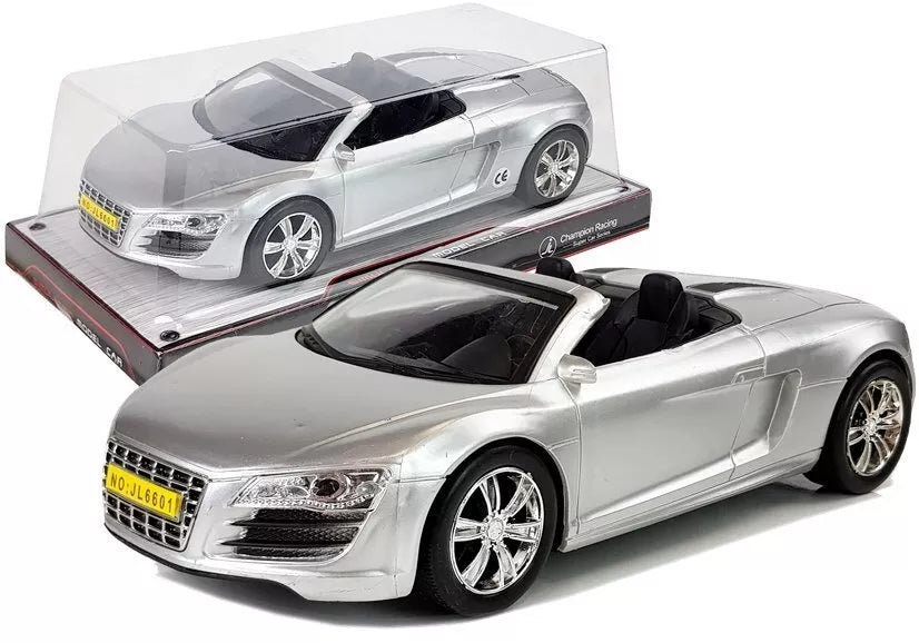 Sidabrinis kabrioletas 1:18 masteliu