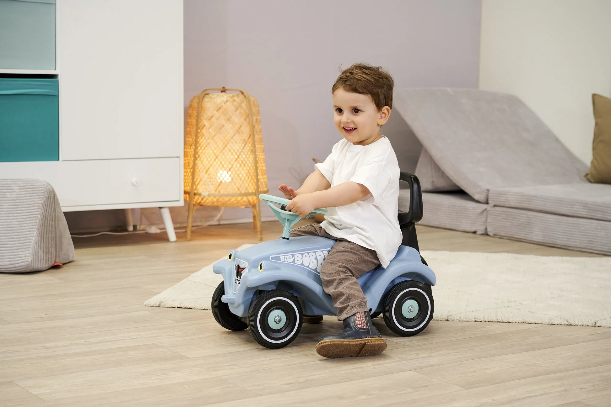 BIG Bobby Car Classic šviesiai mėlyna važiuoklė su stumduku