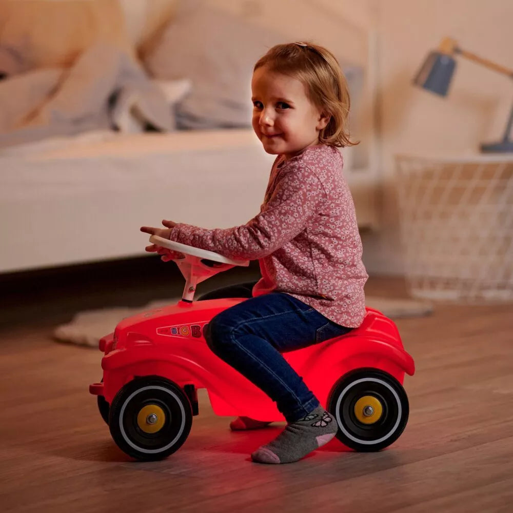 Paspiriama mašina – raudona