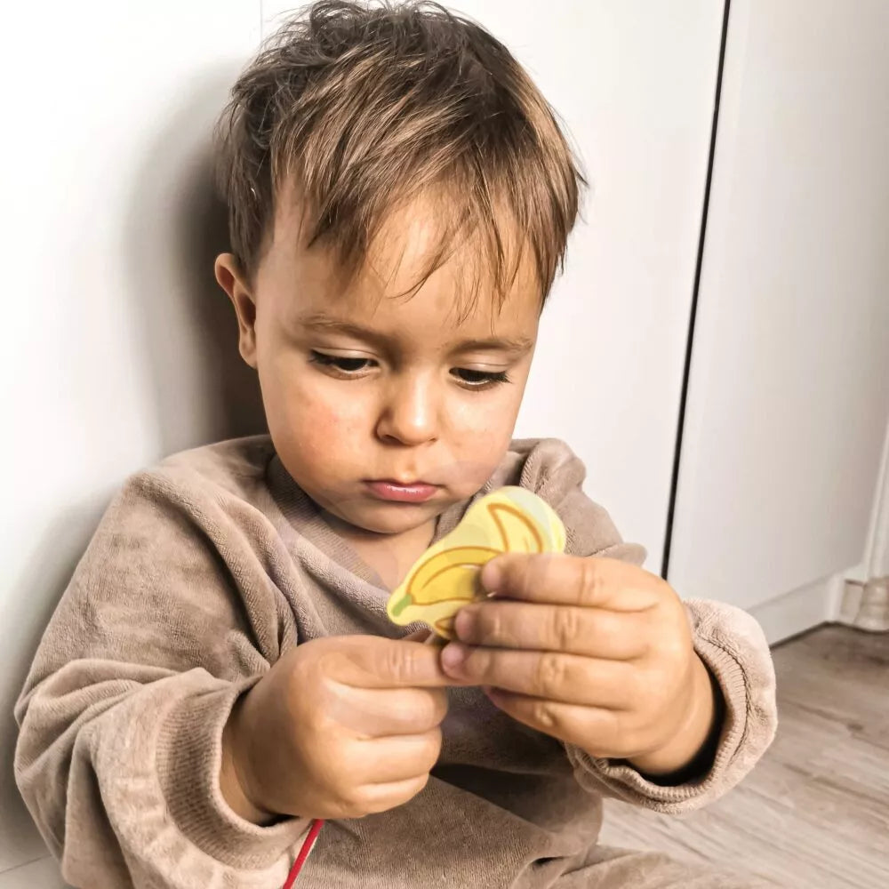 CLASSIC WORLD Mediniai siūlų vėrimo kaladėlės Vaisiai 13 vnt.