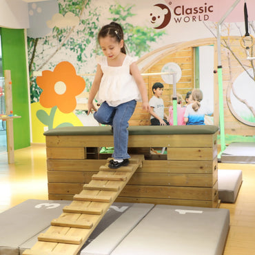 Classic World medinis gimnastikos kubas