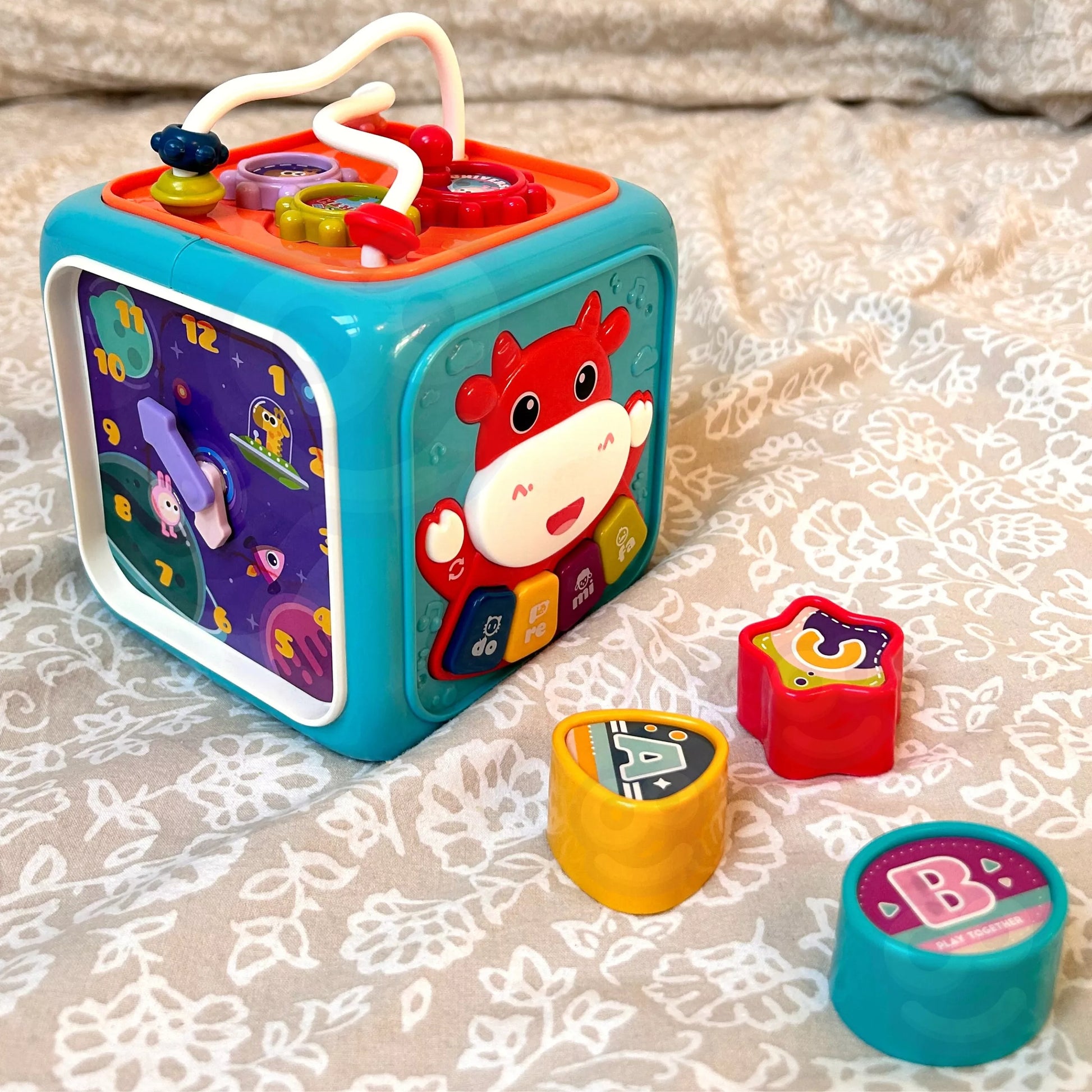 Woopie 6in1 sensorinis edukacinis kubas su pianinu, formelėmis ir labirintais