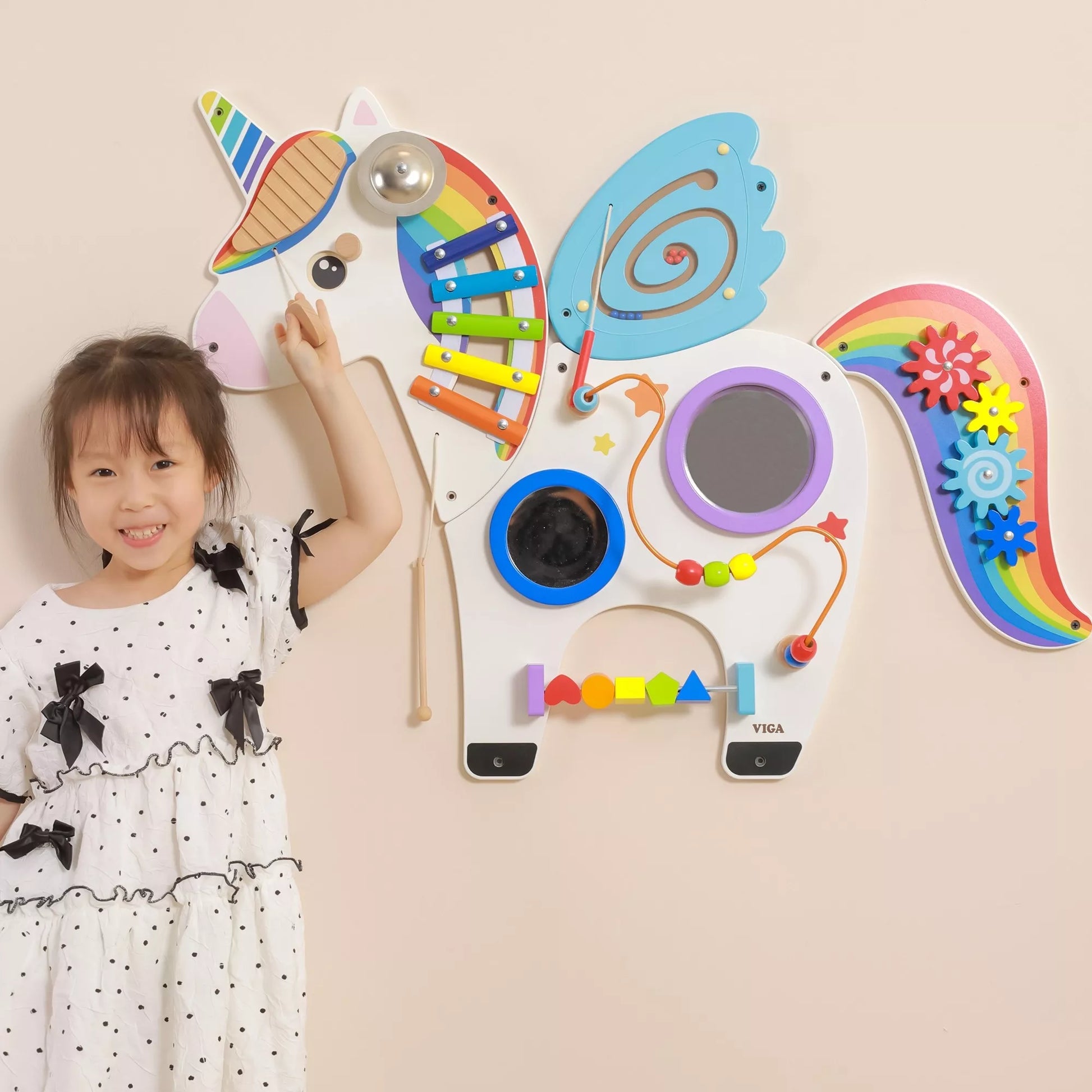 VIGA medinė manipuliacinė sensorinė lenta su vienaragio FSC Montessori sertifikatu