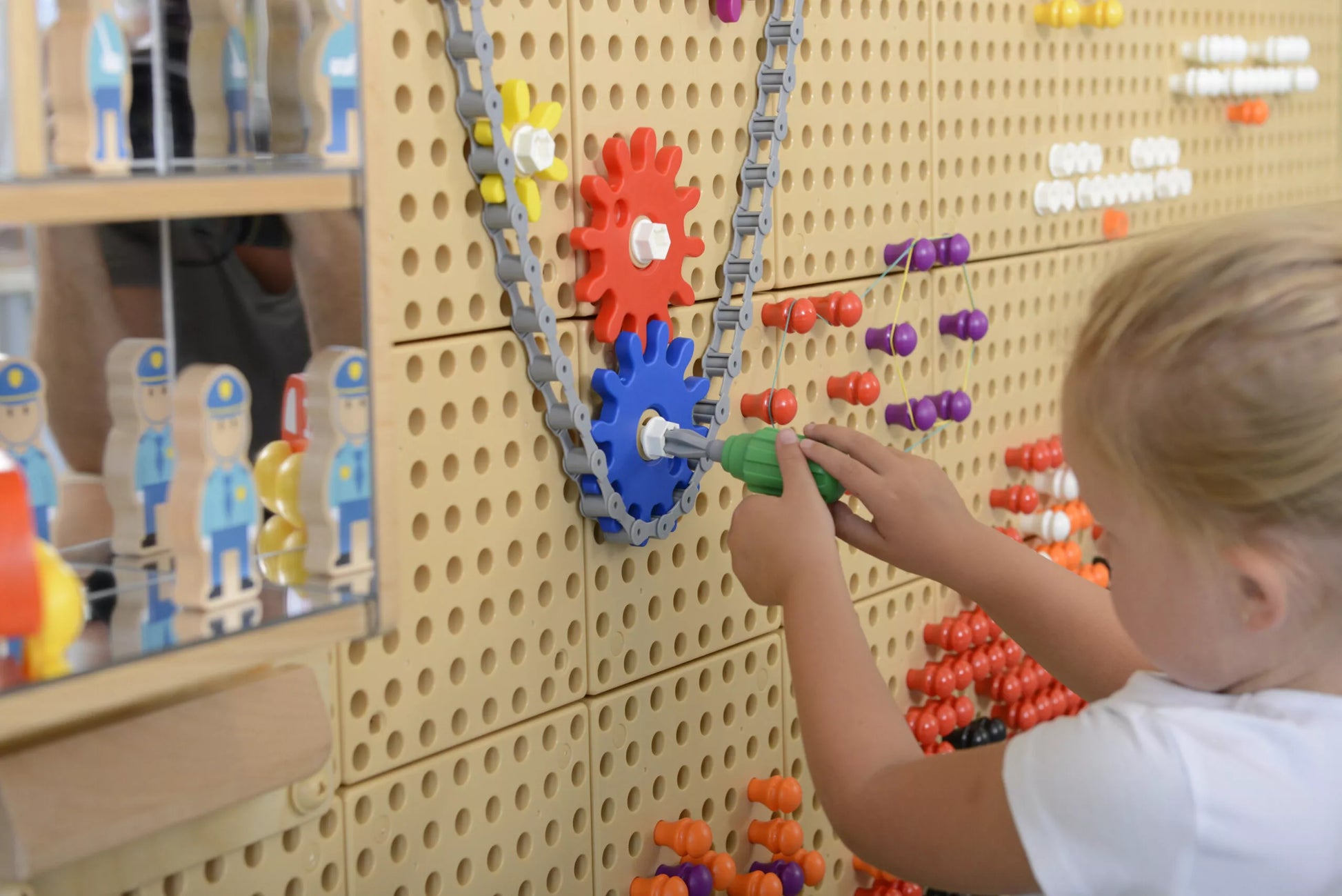 MASTERKIDZ Rankinių įrankių rinkinys (6 vnt.) – atsuktuvas ir veržliaraktis STEM mokslo ir edukacinei lentelei