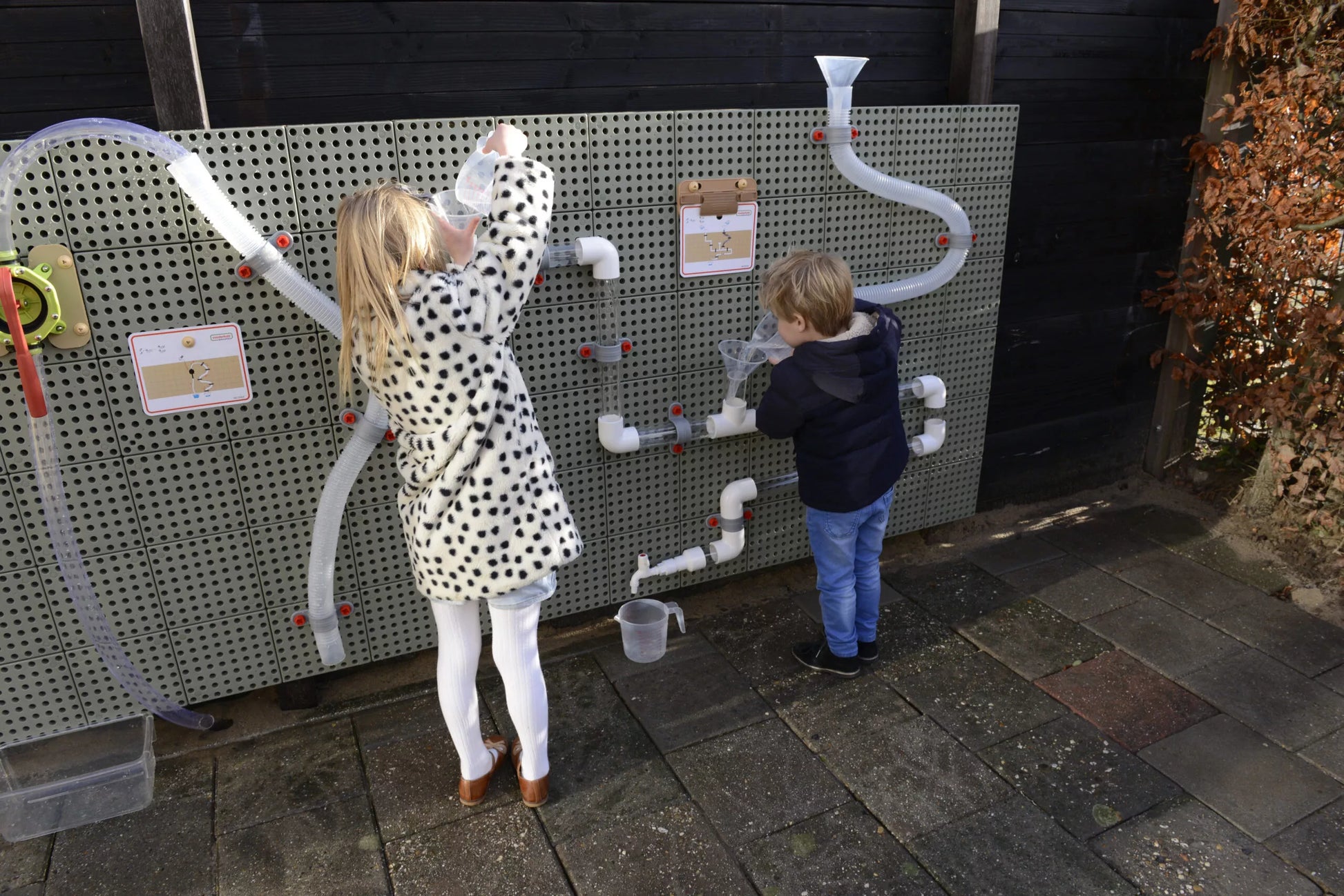 MASTERKIDZ Mokslinė sieninė STEM kūrybinė lenta 120×80 cm su montavimo panele