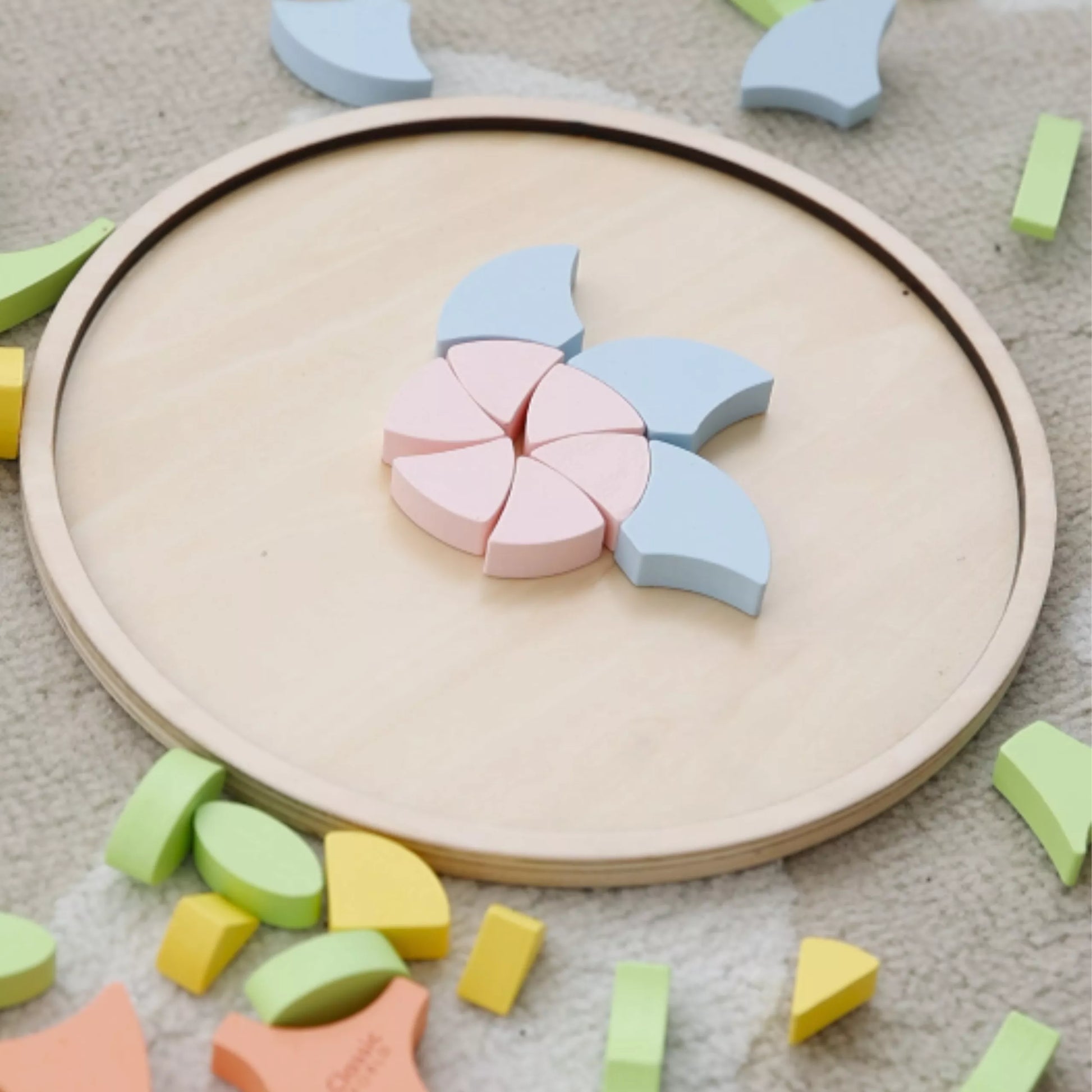 KLASIKINIS PASAULIS Pastelinės Mandala Montessori Dėlionės Mozaikos Gėlės