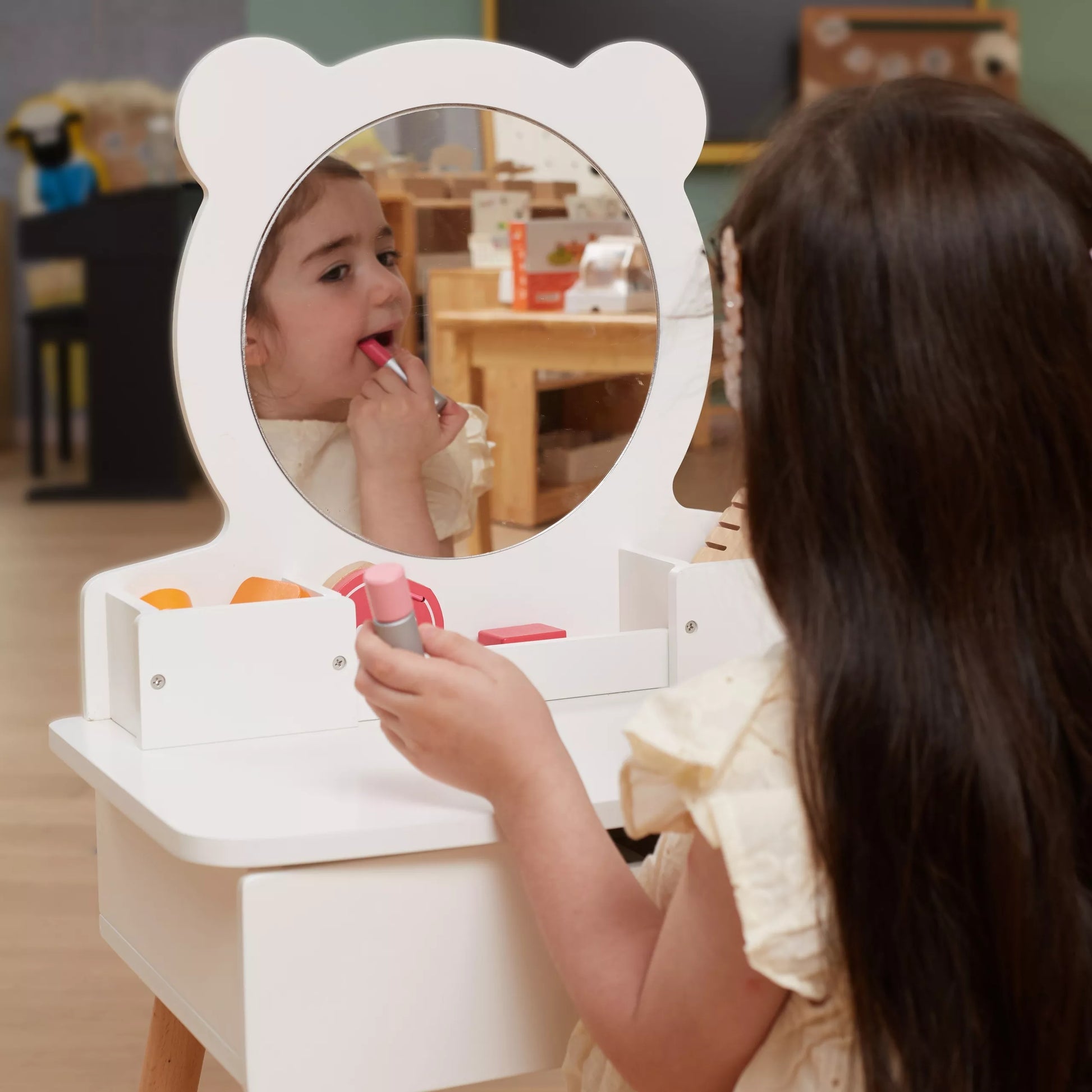 VIGA didelis baltas medinis tualetinis staliukas su veidrodžiu ir kėde