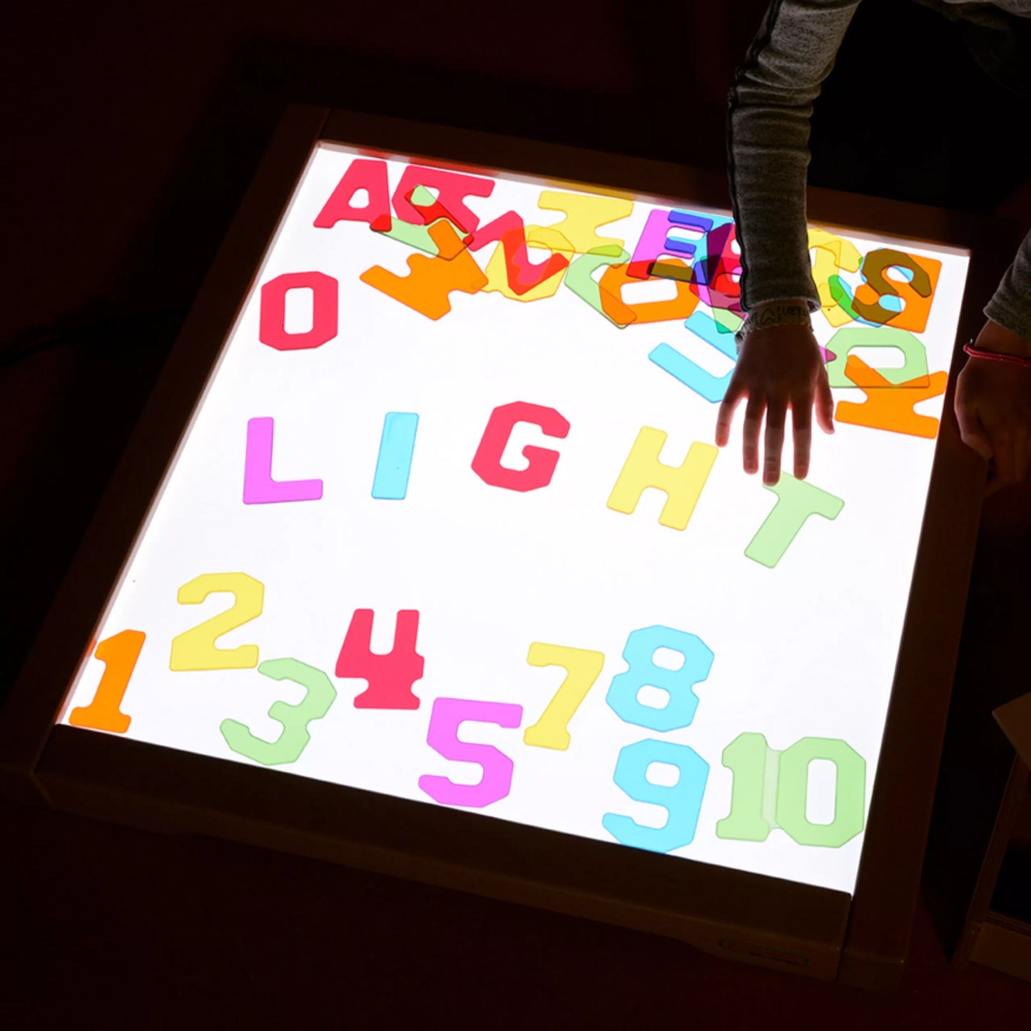 Masterkidz LED šviesos panelė, keičianti spalvas su nuotolinio valdymo pultu + Montessori mozaikos blokai (140 vnt.)