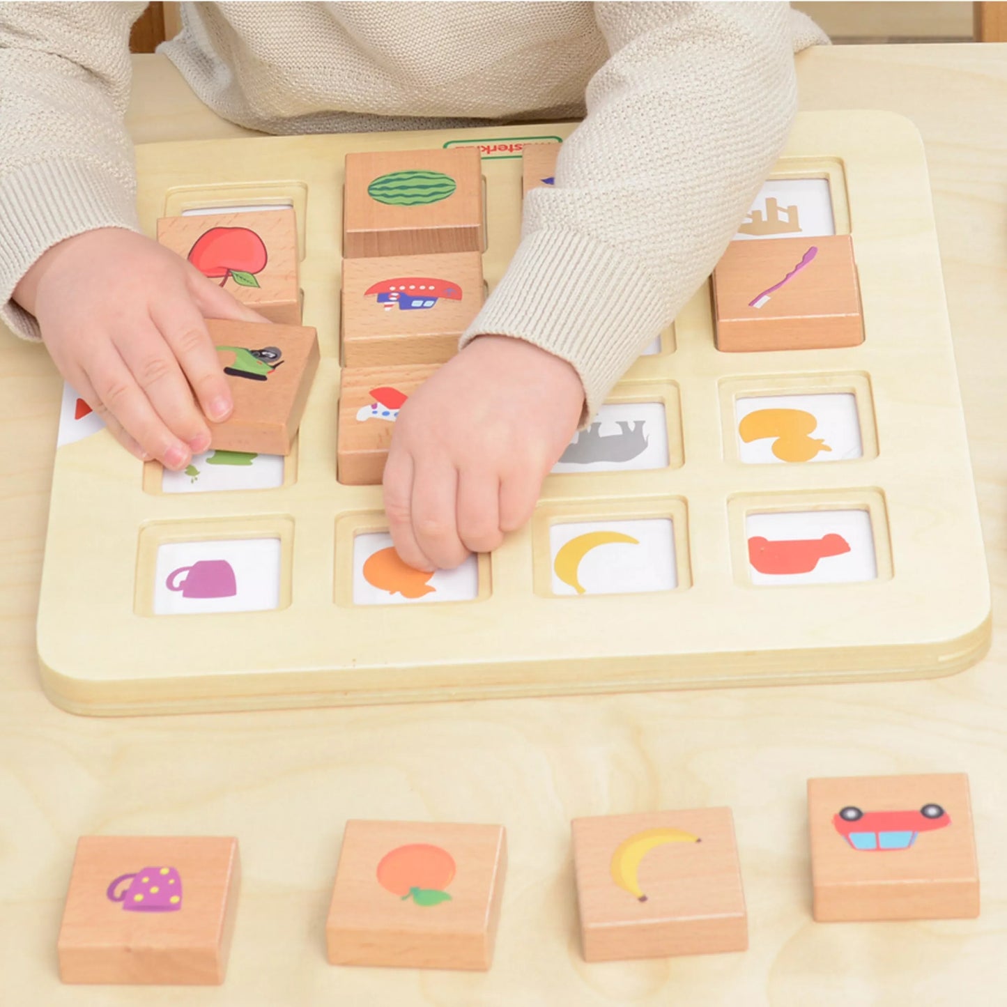 MASTERKIDZ Montessori šešėlių atpažinimo ir poravimo žaidimas