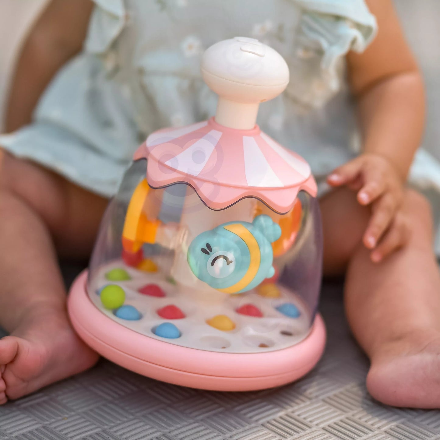 WOOPIE BABY spalvingų gyvūnėlių rožinė besisukanti karuselė su kamuoliukais (vilkelis)