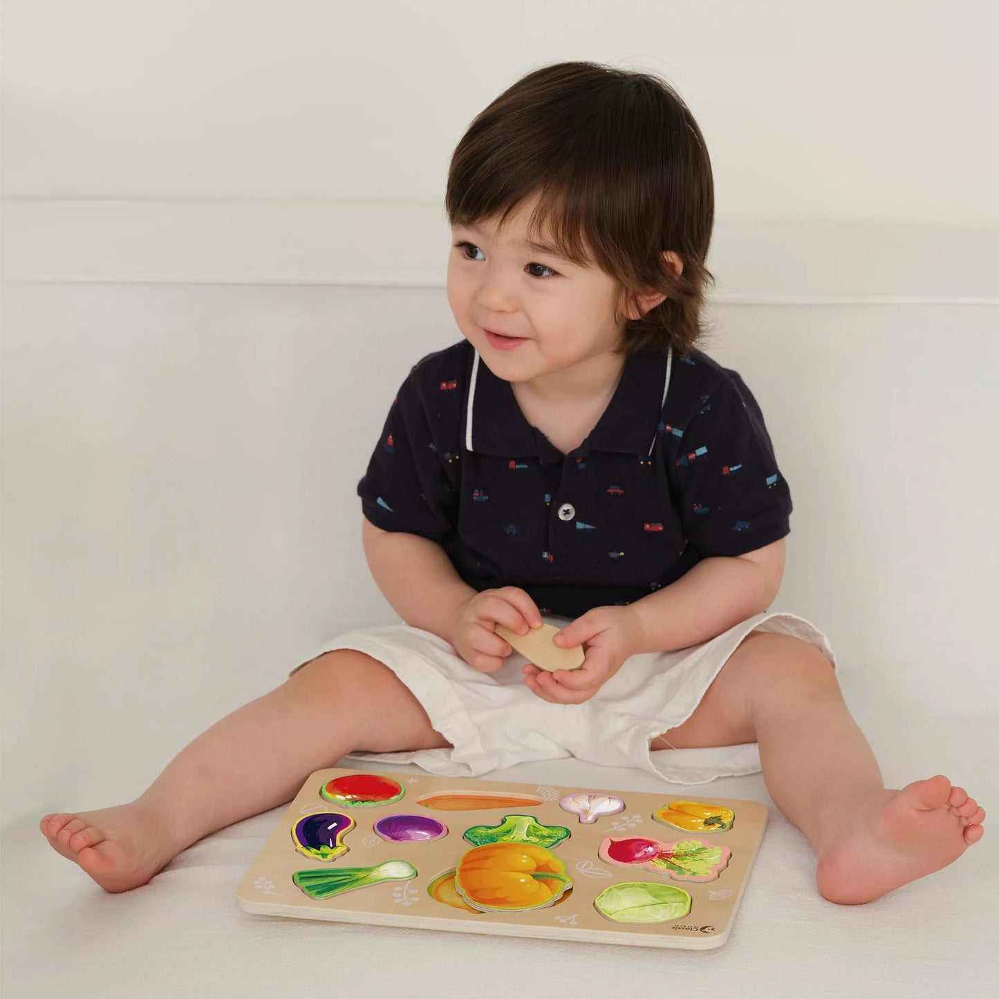 CLASSIC WORLD Medinė edukacinė dėlionė Daržovės Montessori 7 vnt.