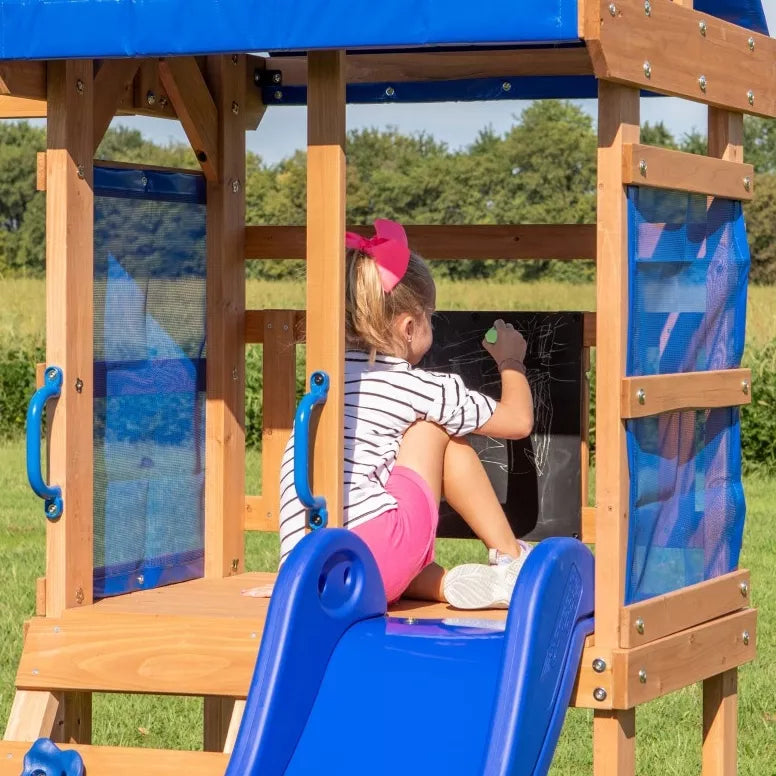 KIEMO ATRADIMAI Medinė žaidimų aikštelė „Aurora“ žaidimų namelis, čiuožykla