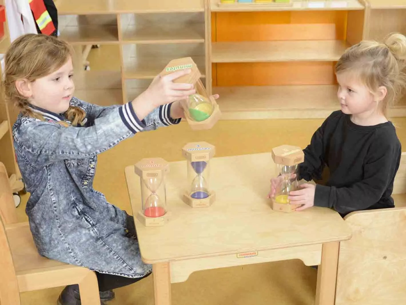 MASTERKIDZ smėlio laikrodžio rinkinys – Mokymasis apie laiką