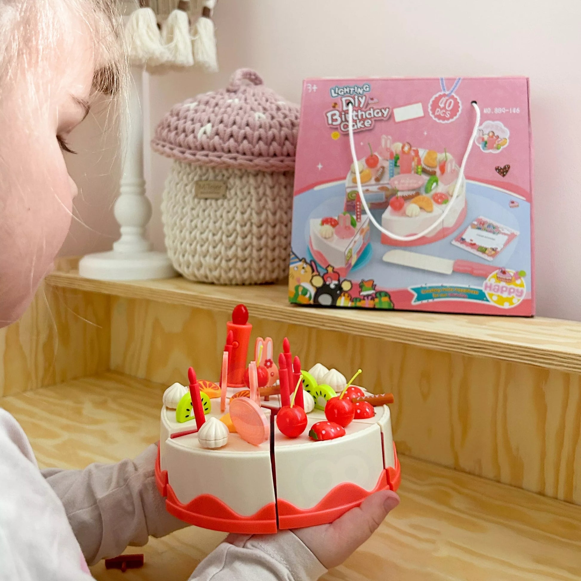 WOOPIE gimtadienio tortas pjaustymui su žvakėmiu „Velcro“, vaisiai, 40 vnt.