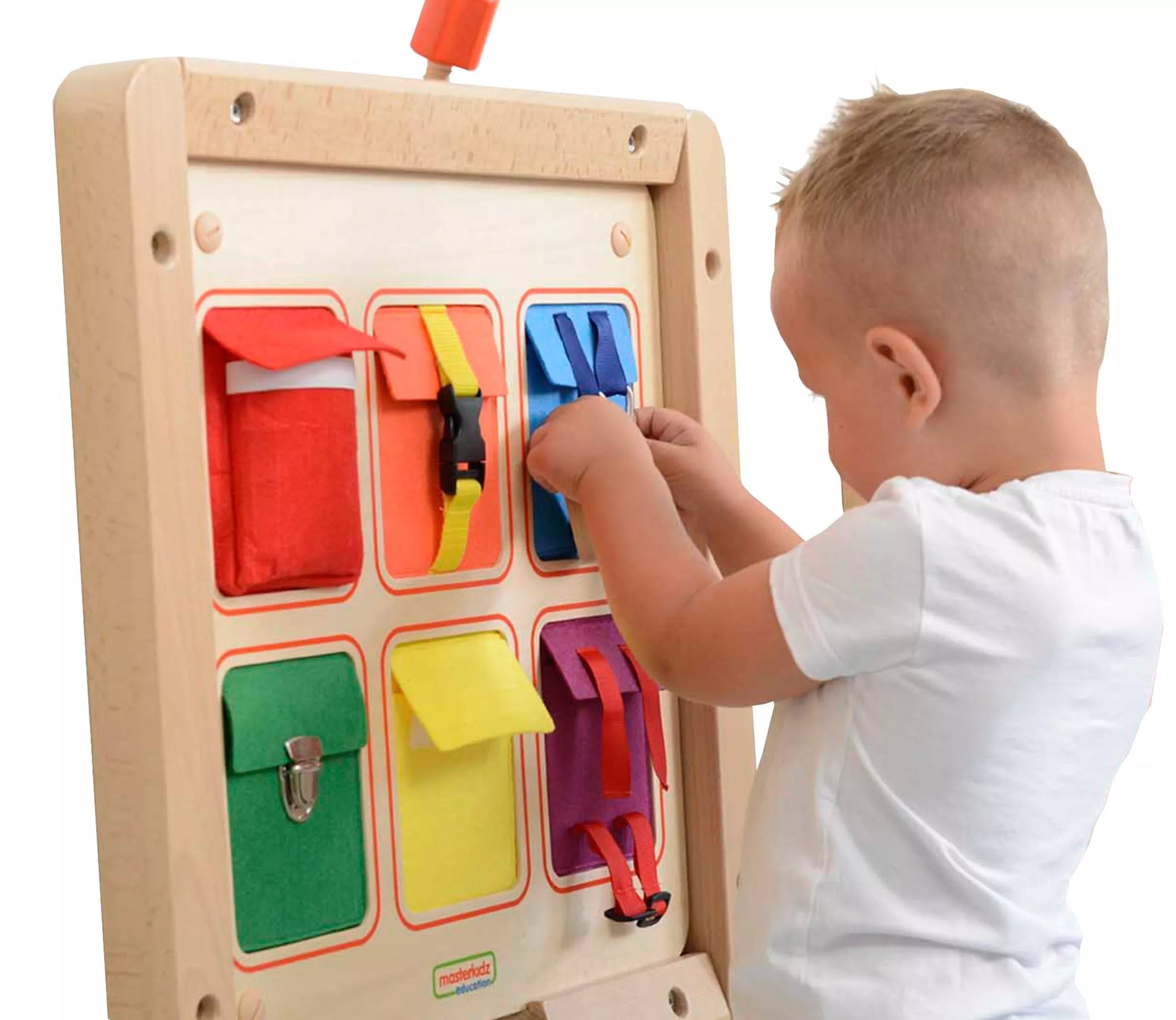 Medinė manipuliacinė lenta spalvingos kišenės sagtys ir lipdukai