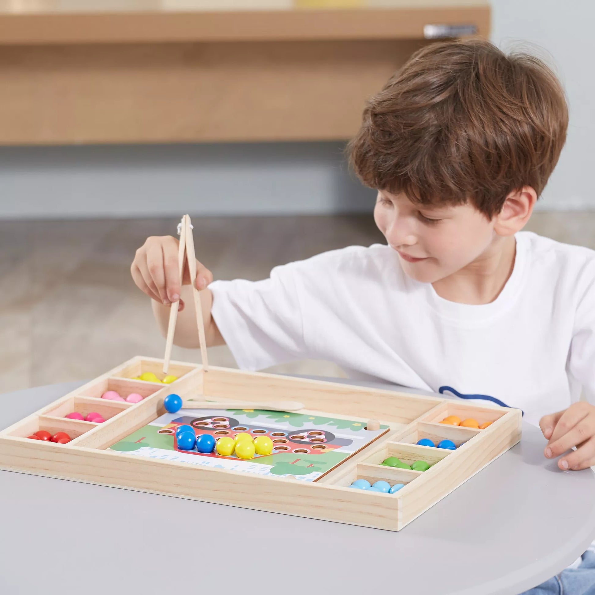 VIGA medinis kamuoliukų gaudymo ir derinimo žaidimas – Montessori dėlionė