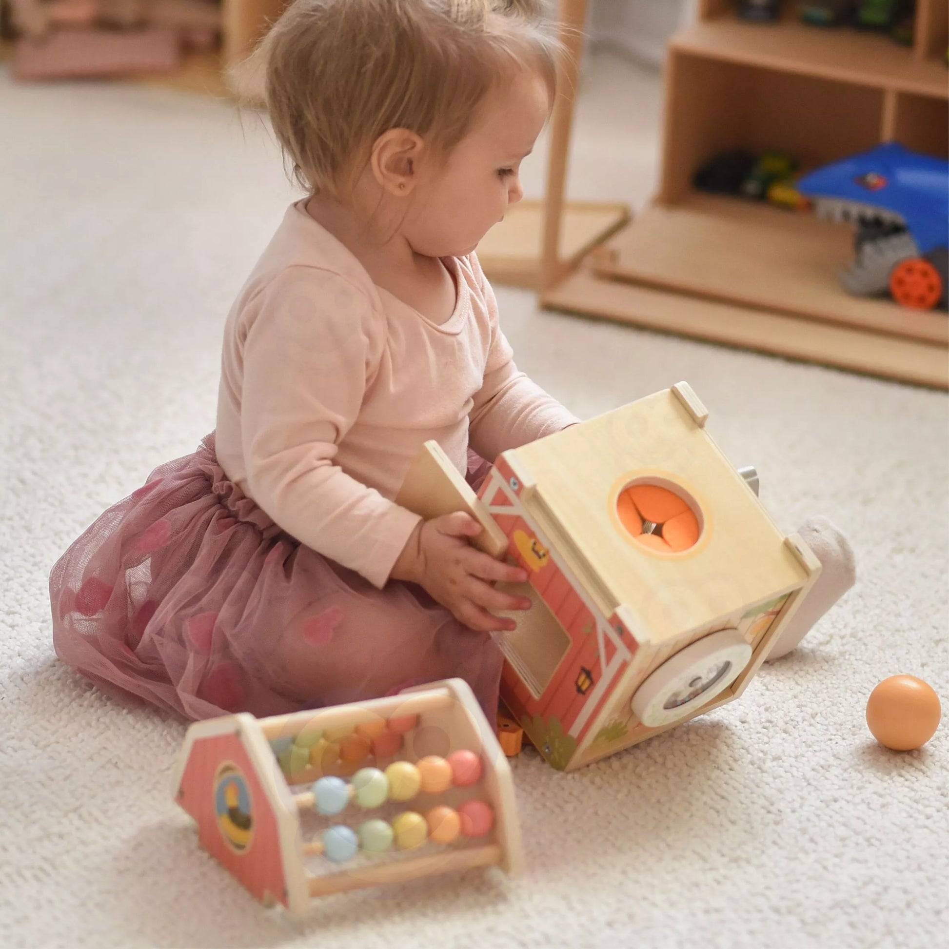 TOOKY TOY medinis ūkio veiklų rūšiuotuvas Montessori su abakusu