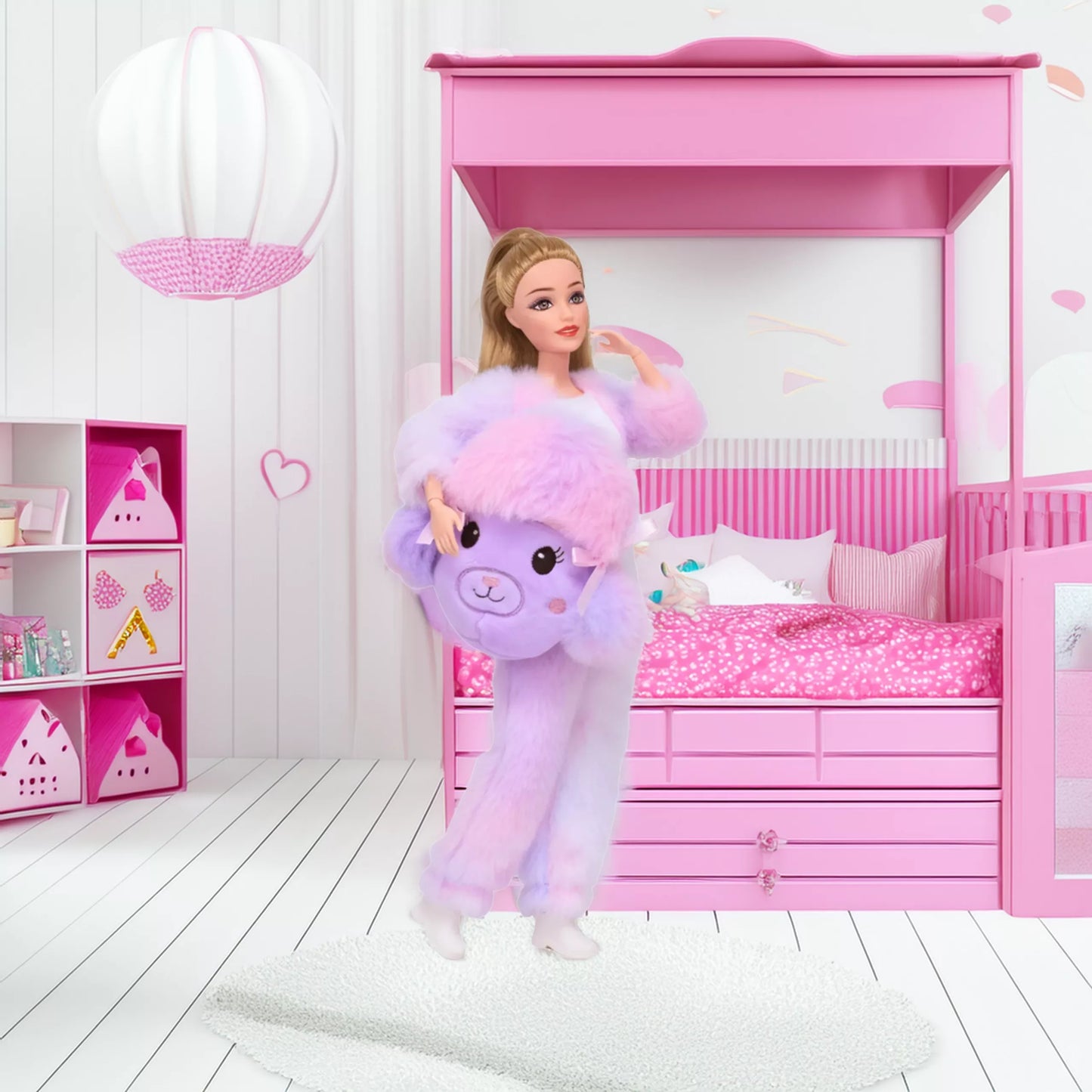 WOOPIE ROYAL Lėlė Emi – 29 cm, su Pūkuotu Kostiumu ir Šukomis