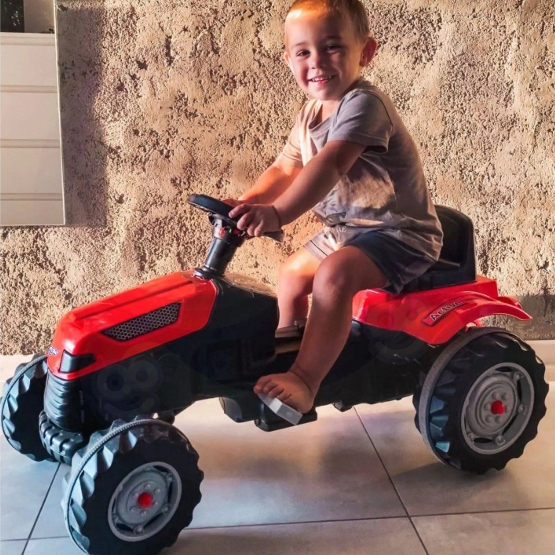 WOOPIE pedalinis traktorius Farmer GoTrac – su tyliais ratukais