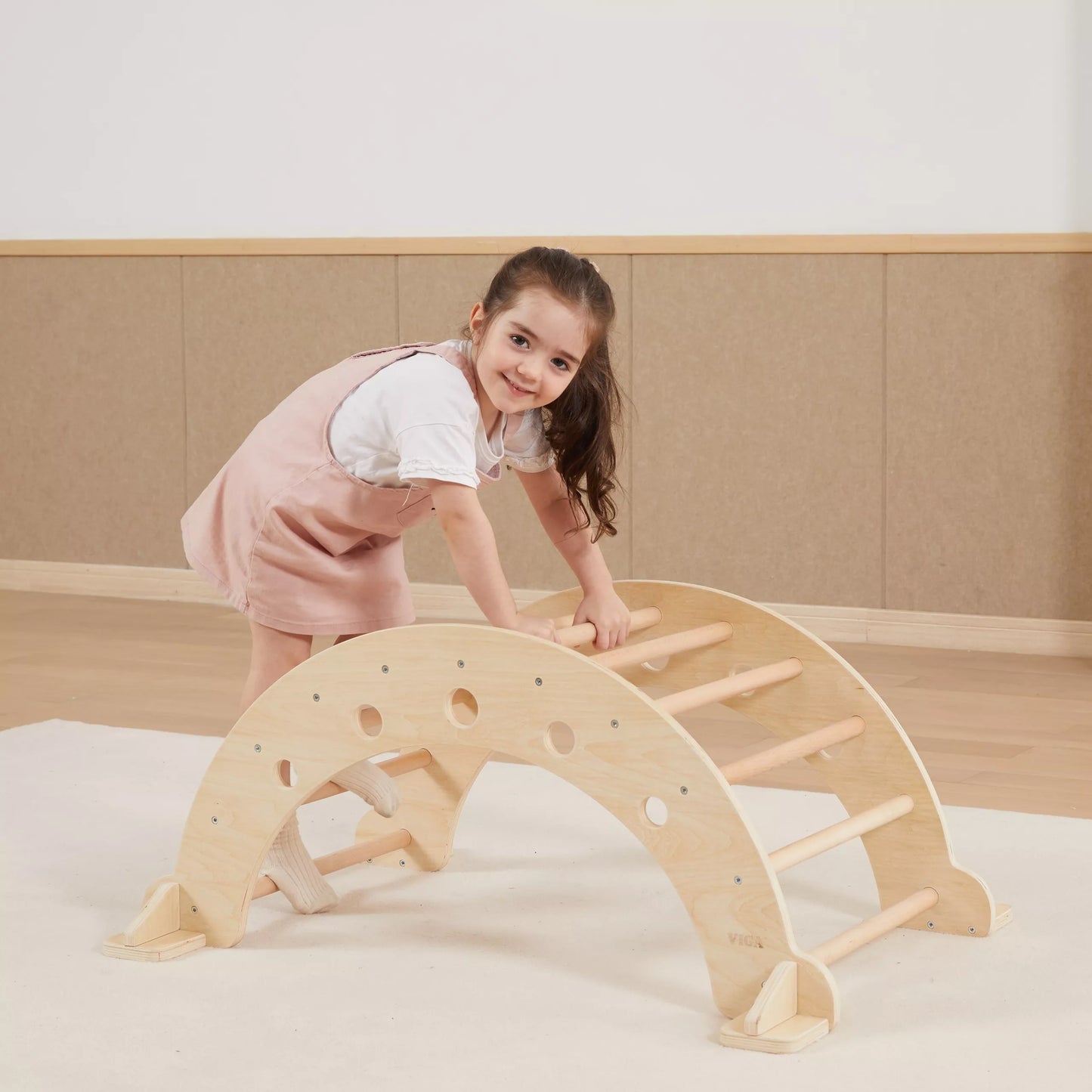 VIGA medinis Montessori natūralus rokeris