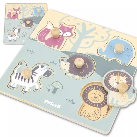 Medinė delionė gyvūnai su smeigtukais