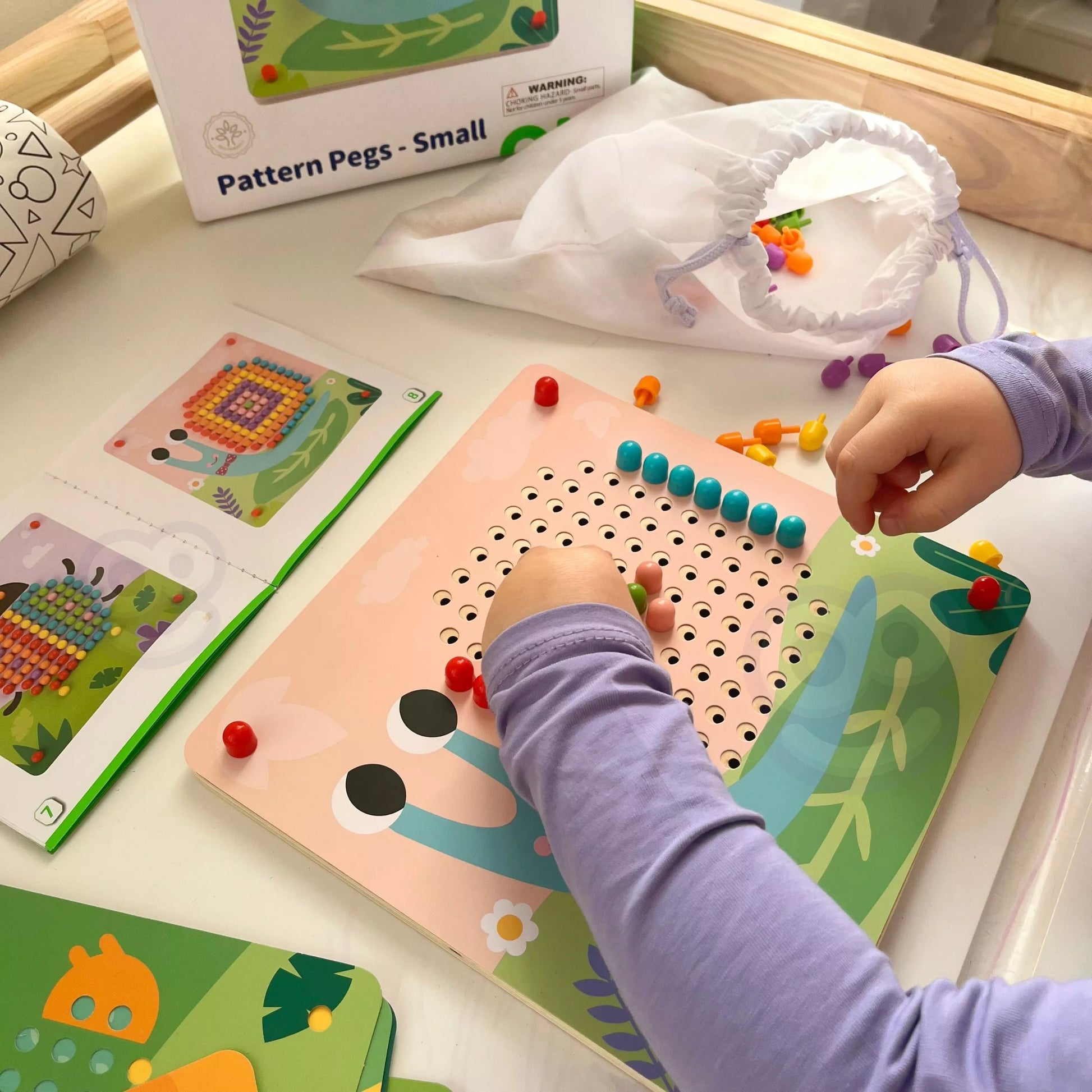 TOOKY TOY dėlionė su kaiščiais ir lipimo detalėmis