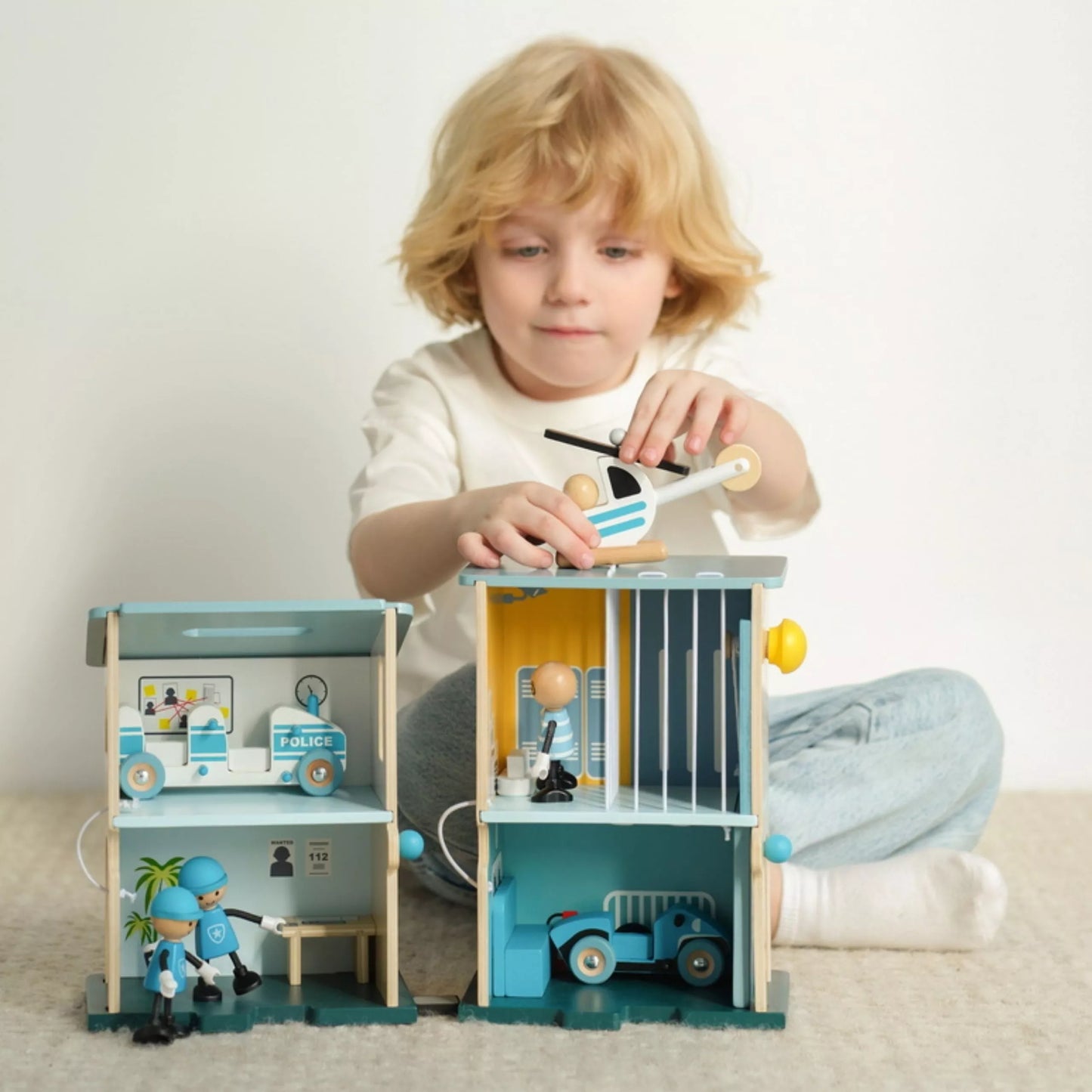 Policijos komisariatas Medinis automobilinis malūnsparnis FIGŪRĖLĖS