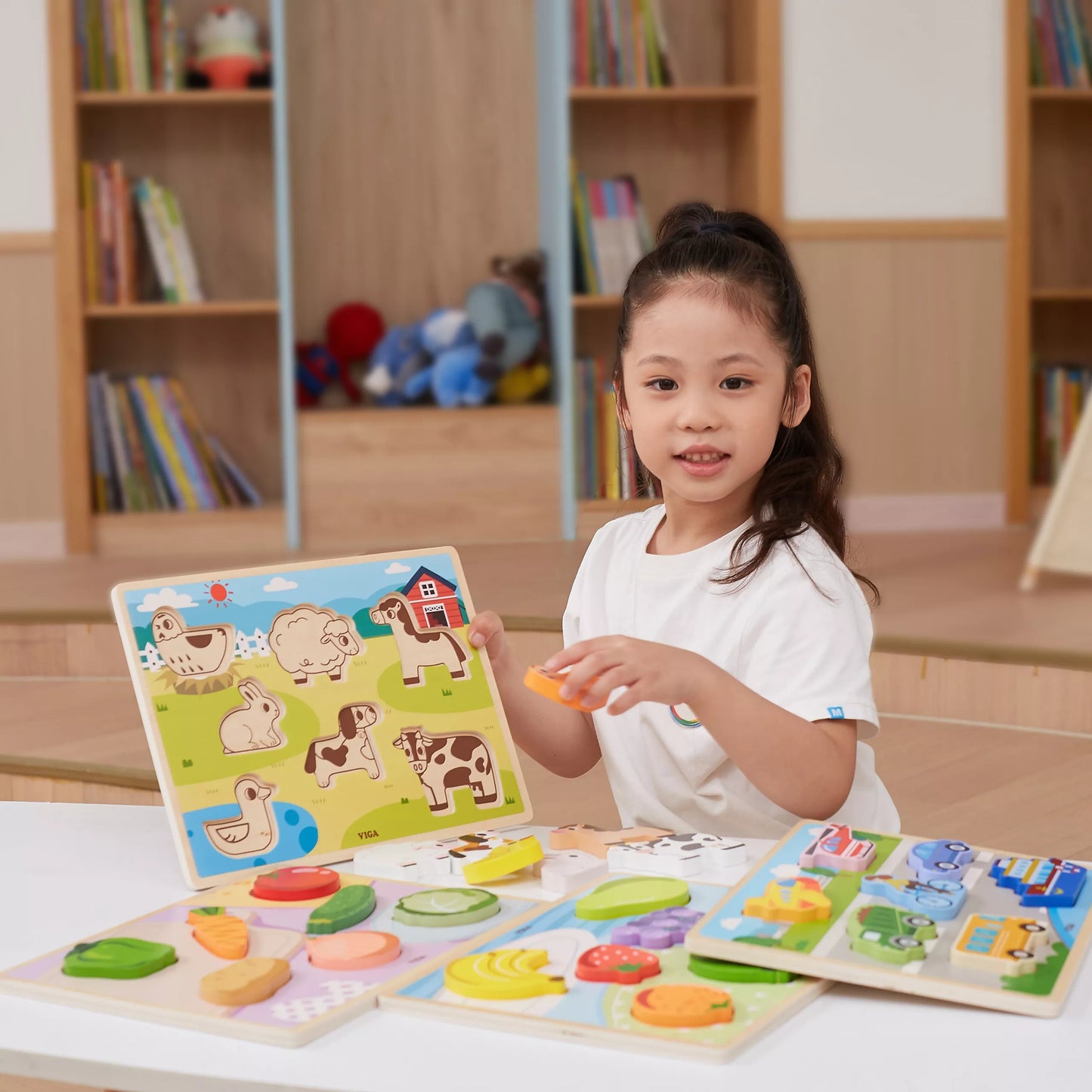 VIGA medinė Montessori 2-in-1 dėlionė „Ūkio figūros“