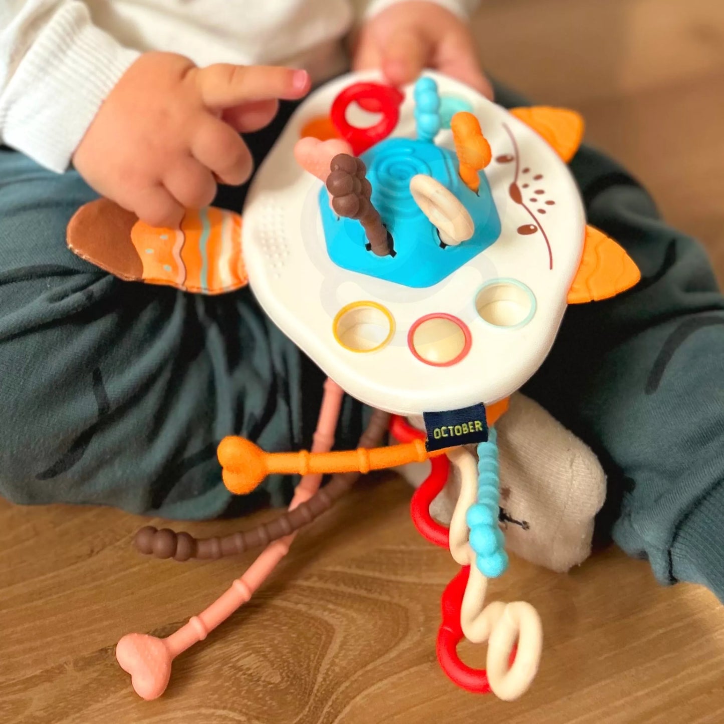 WOOPIE BABY Montessori sensorinis žaislas-kramtukas-barškutis-daugiafunkcis-lapė