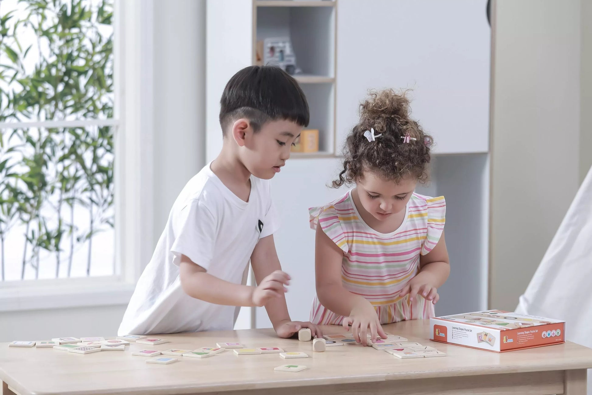 VIGA Edukacinis Žaidimas Medinės Dėlionės Rungtynių Formos 37 vnt.