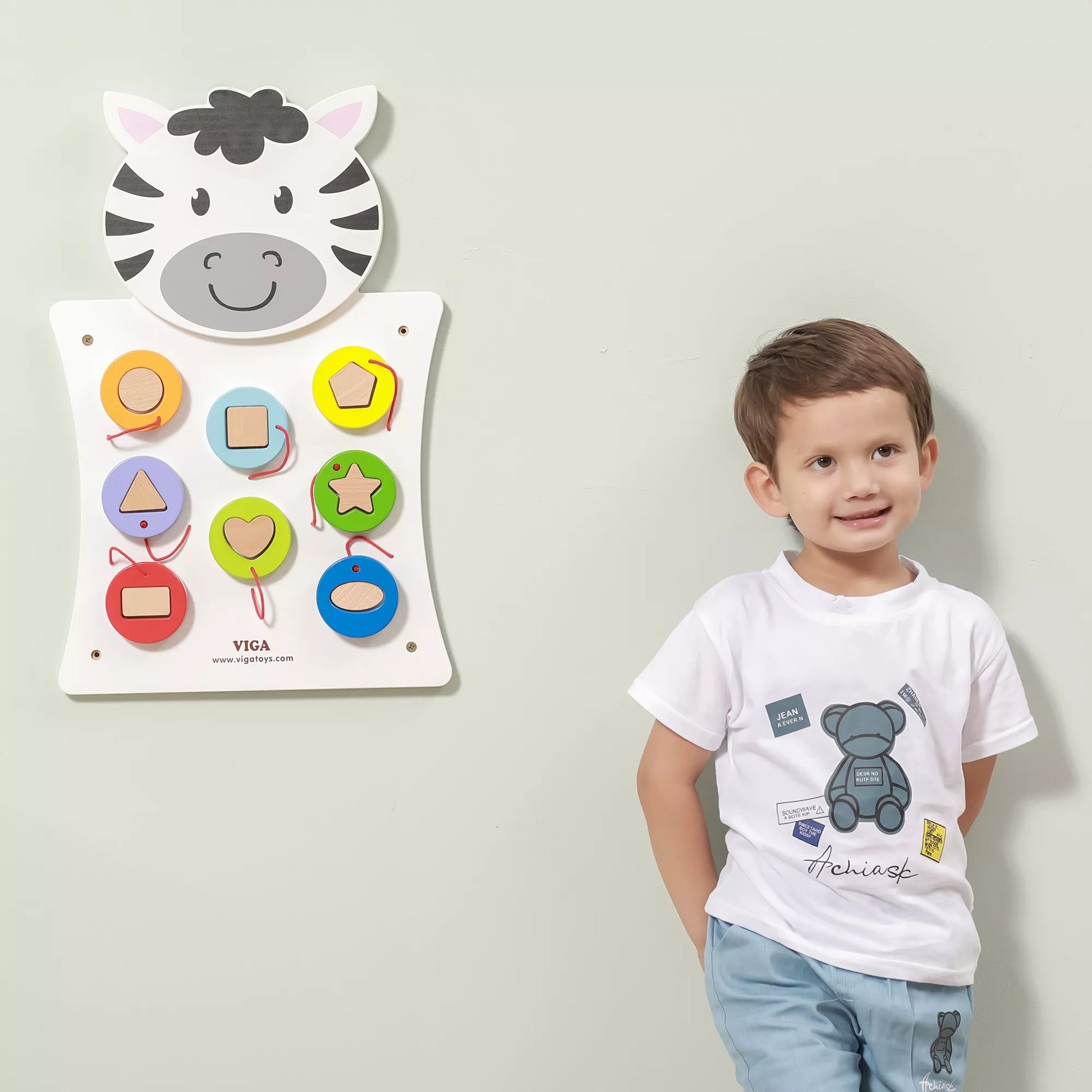 VIGA medinė zebro manipuliacinė lenta FSC Montessori sertifikatas