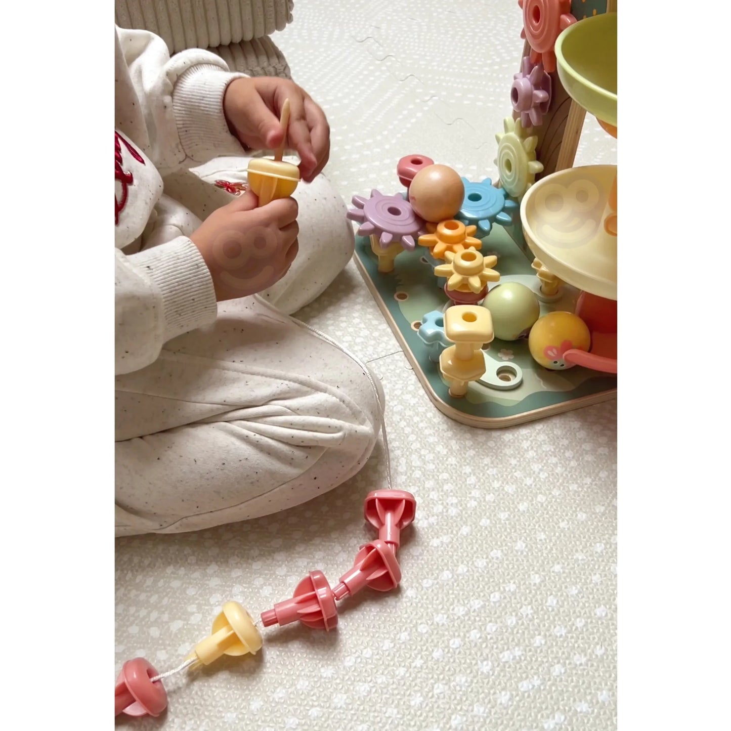 WOOPIE GREEN Montessori 4-in-1 medinis veiklos medis su kamuoliukų trasa