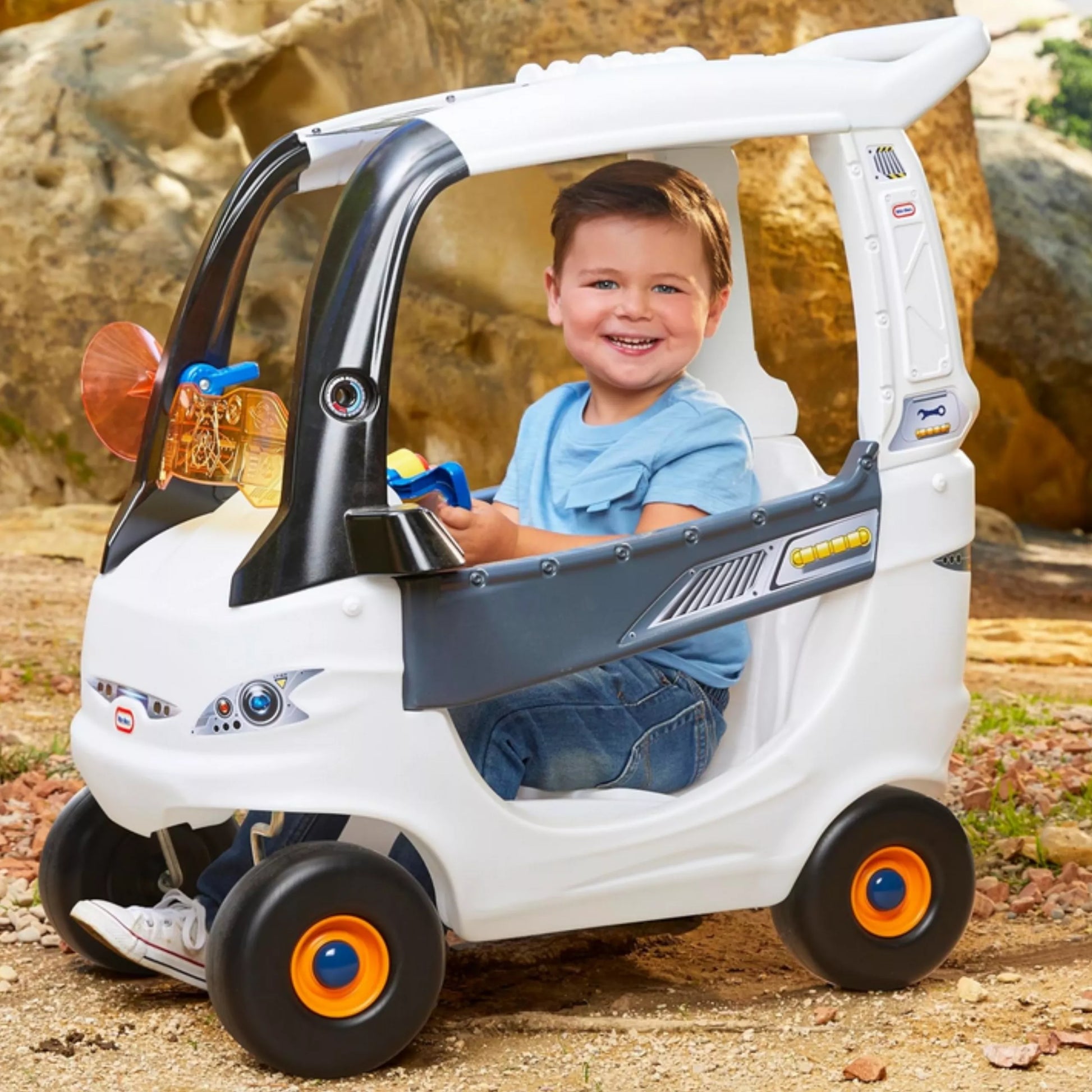 LITTLE TIKES Cozy Coupe Ride-On – kosminis roveris